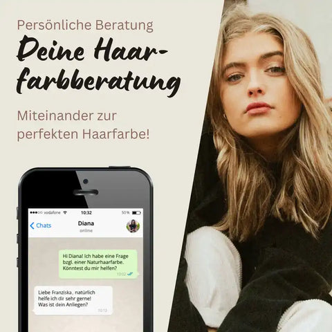 Junge Frau mit welligem, blonden Haar und Handy-Chat, Text zur Haarfarbberatung.